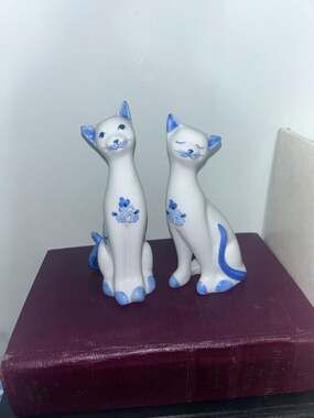 Sadek Cat Figurines